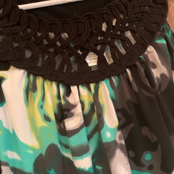 Wrapper Dress - Picture 3 of 4